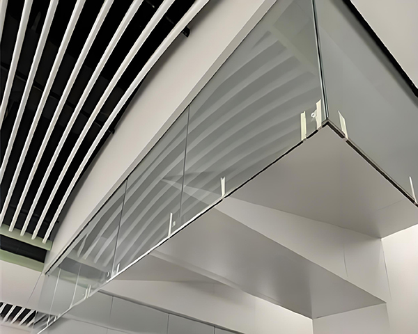 宝鸡玻璃宝鸡挡烟垂壁