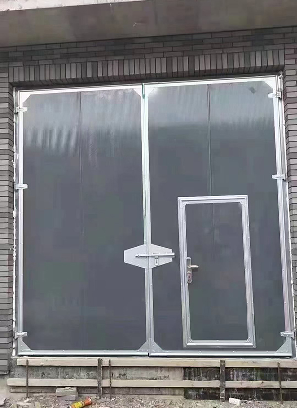 宝鸡工业平开门在大型设备制造车间的应用实例